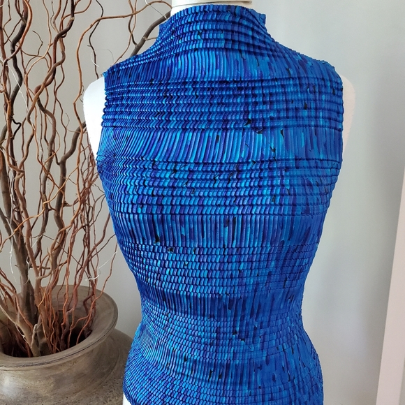 New B Moss Vibrant Shell - Picture 4 of 5